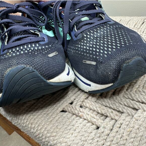 Brooks: Dark Purple and Mint Sneaker - Picture 4 of 11